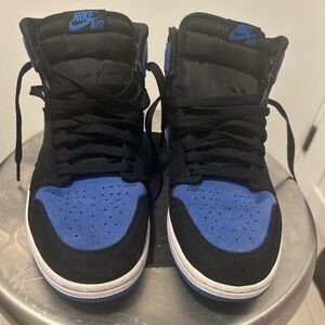 Black and blue Nike Air Jordan 1 Retro High OG 'Royal' trainers